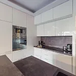 شقة La Bagatelle By Baltica + Parking